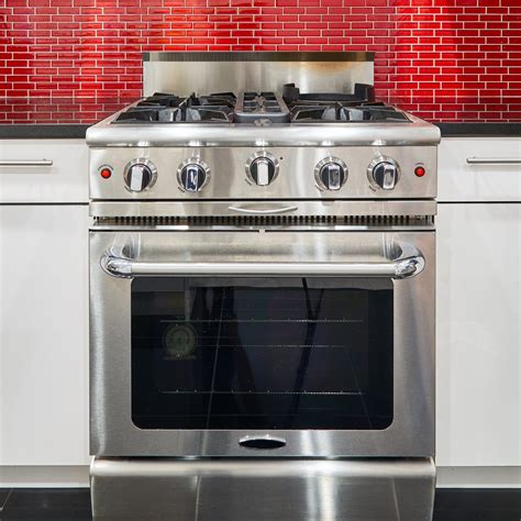 why is my gas stove oven not heating up